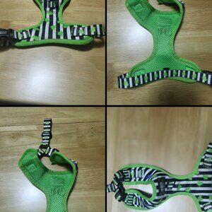 XS Beetle Juice Dog Harness Sassy Woof